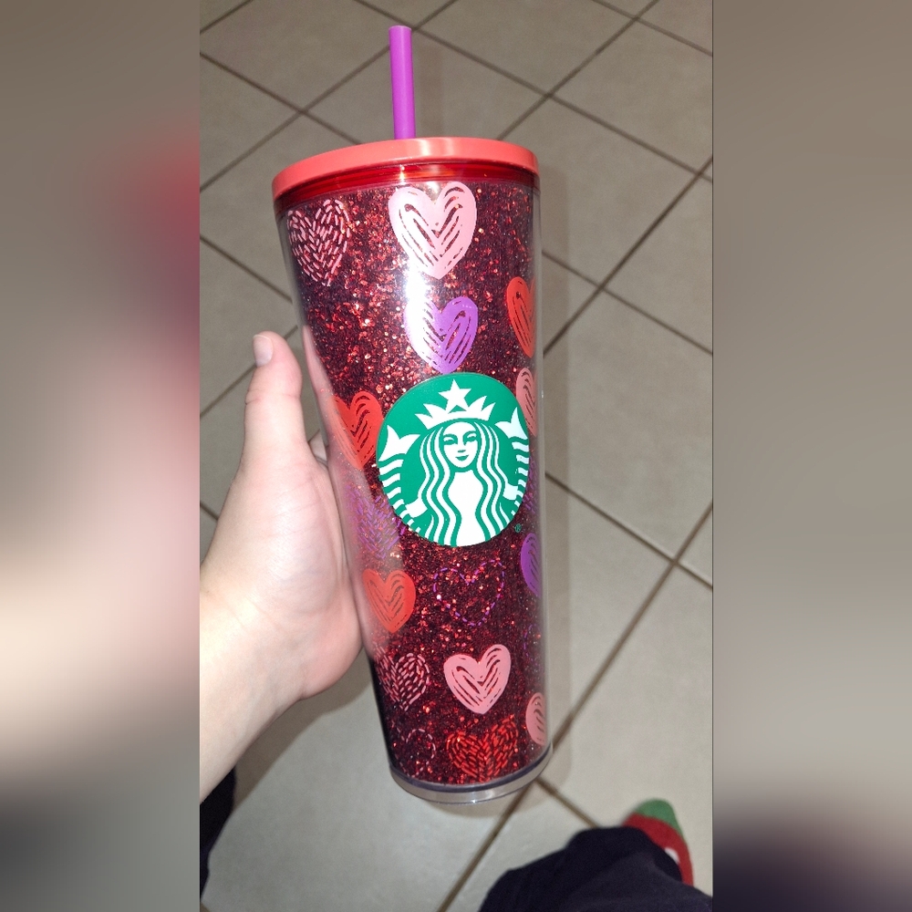 STARBUCKS 2022 Valentines Day 24oz Tumbler NWOT